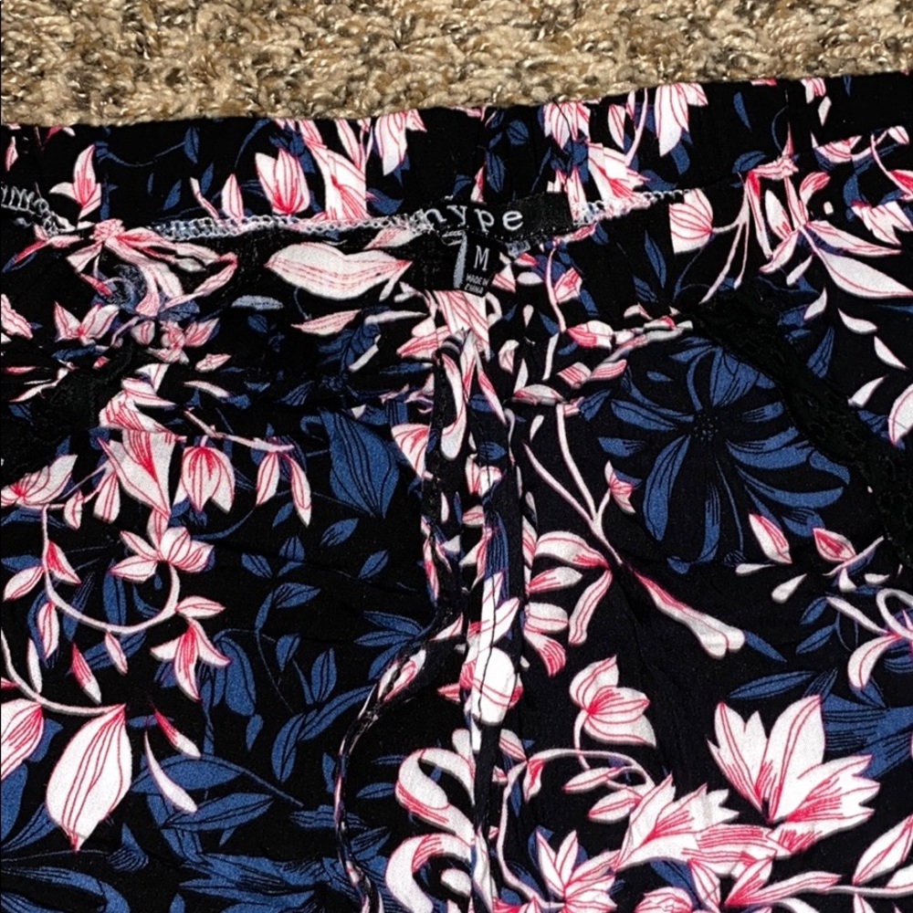 Shorts - Picture 3 of 3
